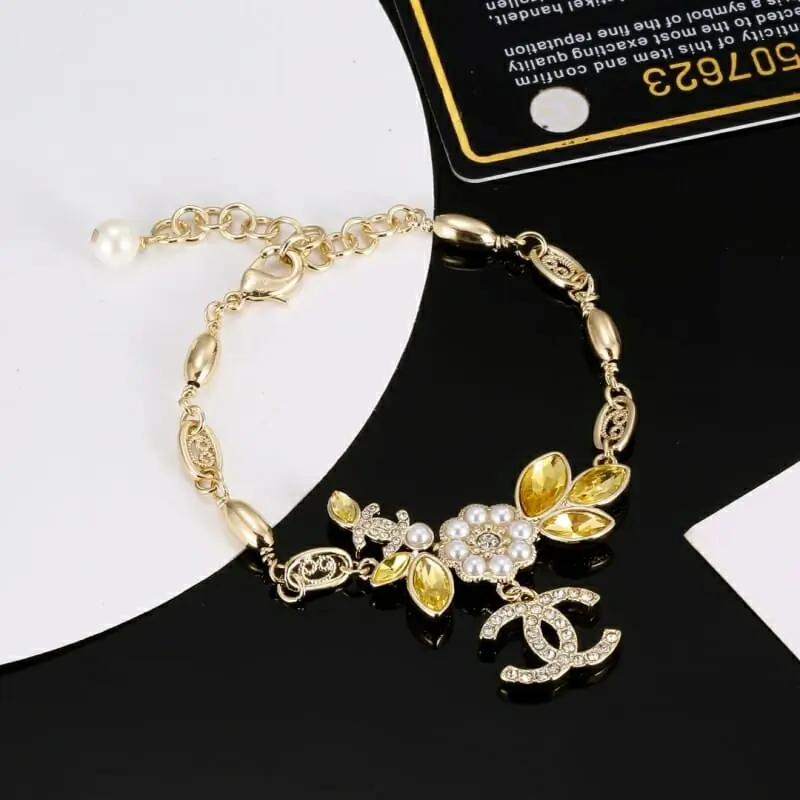 chanel bracelets pour femme s_12350333